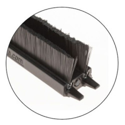DES ZZ L2 - Cable entry with brushes
