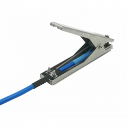 Double earthing terminals