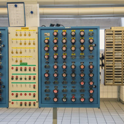 KS-5553-M - Stacja ładownicza na 53 lampy (system M)