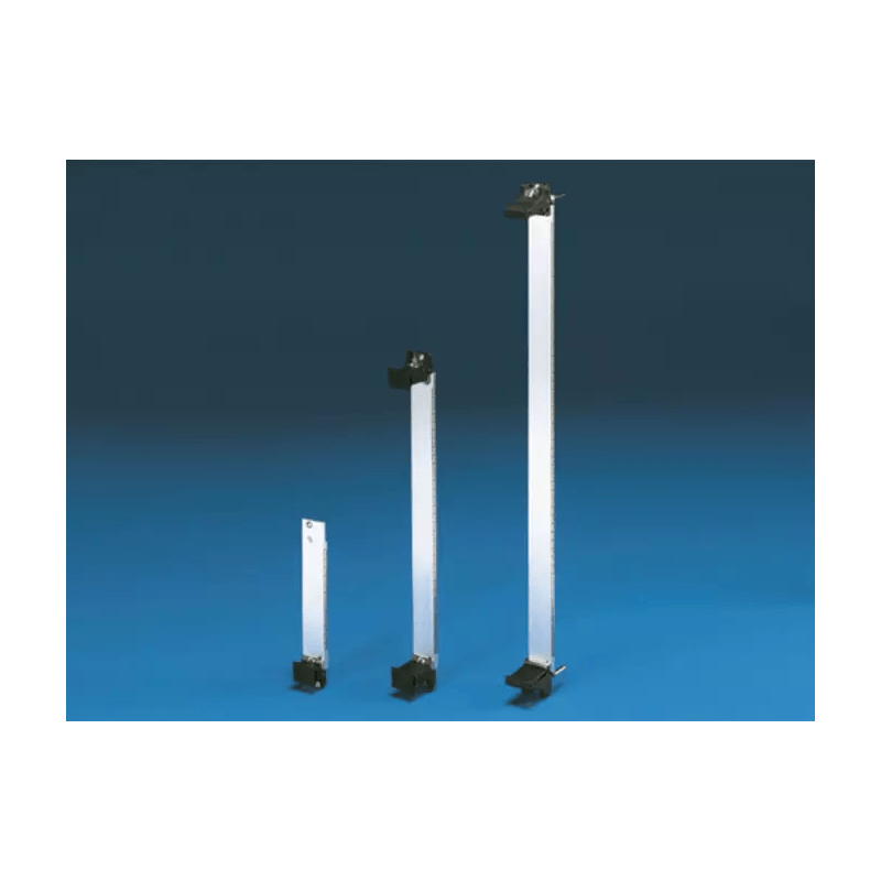 3684429 UMC-shaped front panels, 9U, 6 HP with type IV handle 3684429 UMC-shaped front panels, 9U, 6 HP with type IV handle