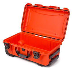 Geamantan mare Nanuk - NANUK 935 - Gol - 935S-000BK-0A0 Geamantan mare Nanuk - NANUK 935 - Gol - 935S-000BK-0A0