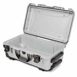 Geamantan mare Nanuk - NANUK 935 - Gol - 935S-000SV-0A0 Geamantan mare Nanuk - NANUK 935 - Gol - 935S-000SV-0A0