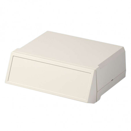 MOTEC - Plastic housing on the desk