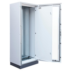 Cadre assemblé avec porte, plaque de montage et panneau arrière OKB22A4