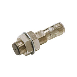 Czujnik indukcyjny E2E-X6B1T12-M1