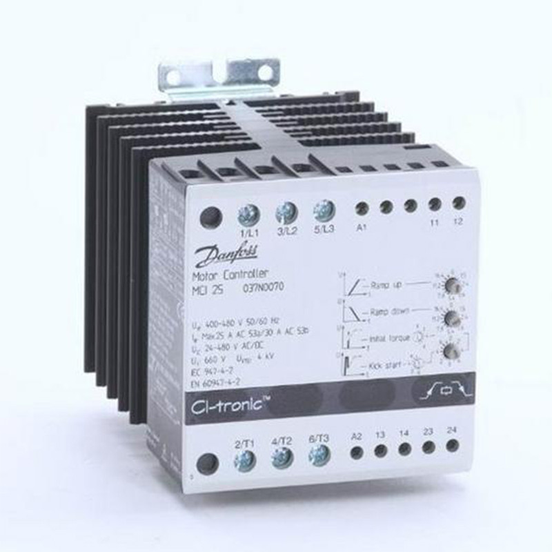037N0070 MCI-30 380-480VAC 15kW* 24-480VAC/DC 037N0070 MCI-30 380-480VAC 15kW* 24-480VAC/DC