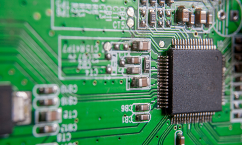 Skuteczne strategie analizy odporności na zakłócenia z poziomu płytki PCB